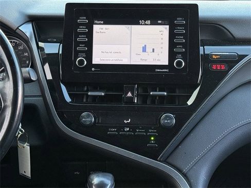 Used 2021 Toyota Camry SE image 16