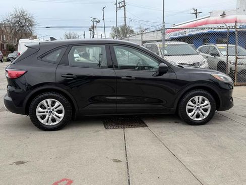 Used 2020 Ford Escape S image 4