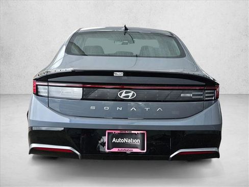 New 2026 Hyundai Sonata SEL FWD image 8