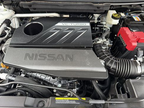 Used 2023 Nissan Rogue Platinum FWD image 33