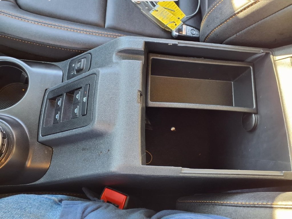 Used 2023 Ford Bronco Badlands w/ Sasquatch Package AWD/4WD image 17