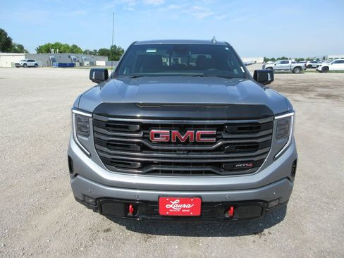 New 2026 GMC Sierra 1500 AT4 w/ AT4 Premium Package AWD/4WD image 13