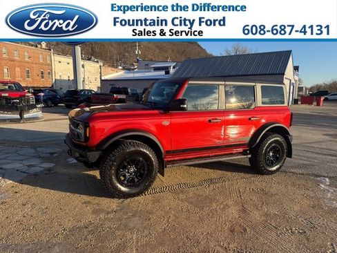 Used 2024 Ford Bronco Wildtrak image 1
