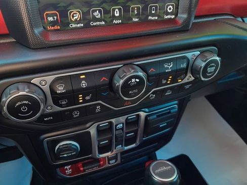 Used 2020 Jeep Gladiator Rubicon AWD/4WD image 24