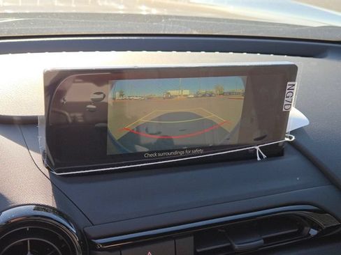 New 2026 MAZDA MX-5 Miata Club w/ Interior Package RWD image 14