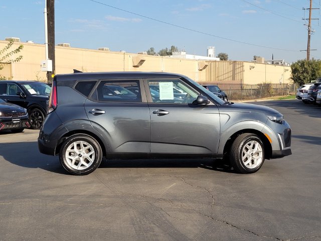 Certified 2025 Kia Soul LX w/ LX Technology Package FWD image 5