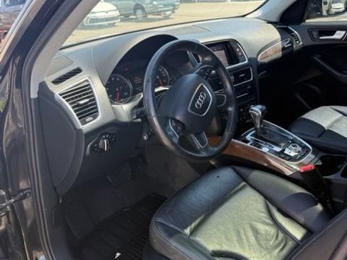 Used 2015 Audi Q5 2.0T Premium Plus w/ Technology Package AWD/4WD image 12
