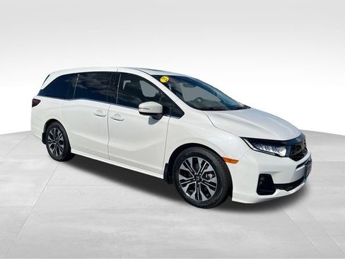 Used 2025 Honda Odyssey Elite image 8