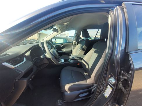 Used 2025 Toyota RAV4 LE image 9