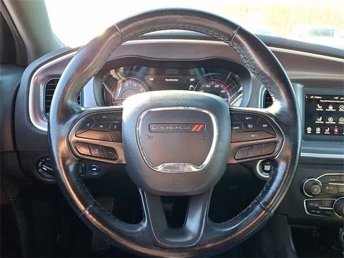 Used 2020 Dodge Charger SXT w/ Blacktop Package image 19