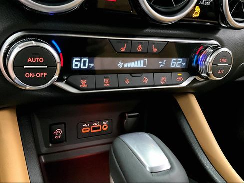 New 2025 Nissan Sentra SV w/ SV Premium Package image 75