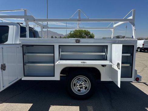 New 2025 Ford F350 XL w/ XL Chrome Package image 18