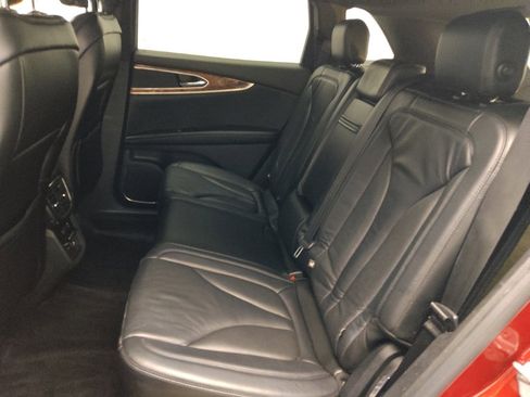 Used 2016 Lincoln MKX Select w/ Climate Package image 18