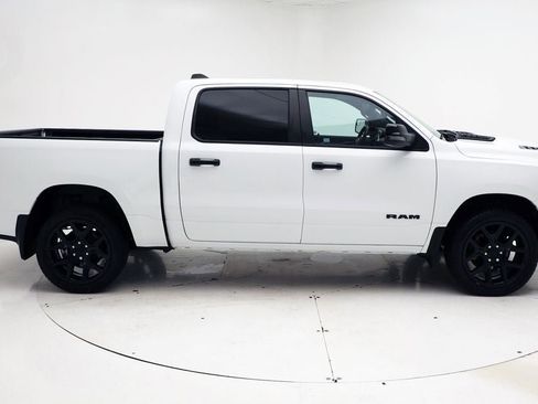 Used 2023 RAM 1500 Laramie AWD/4WD image 3