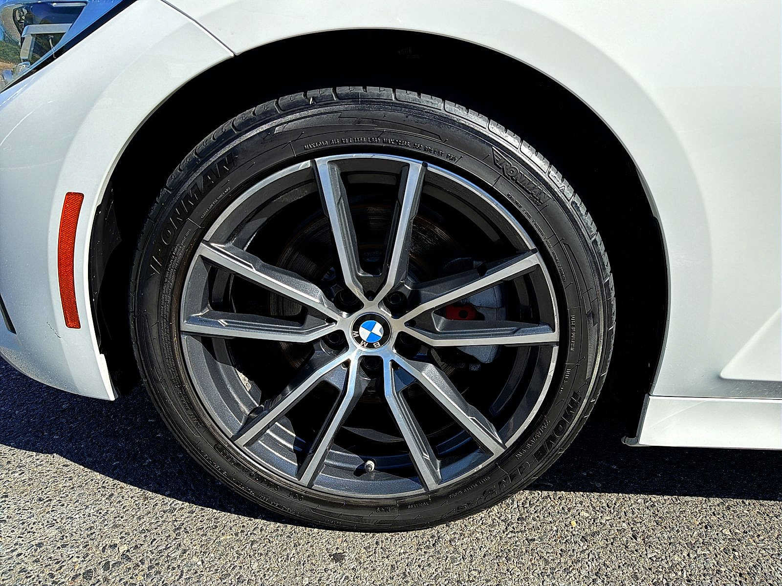 Used 2020 BMW 330i Sedan w/ Convenience Package RWD image 16