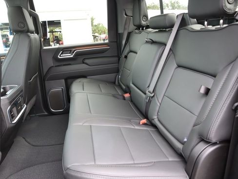 New 2025 GMC Sierra 2500 Denali w/ Denali Reserve Package image 21