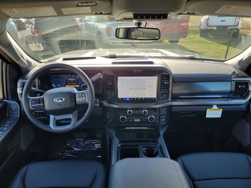 New 2026 Ford F350 Lariat w/ Black Appearance Package image 22