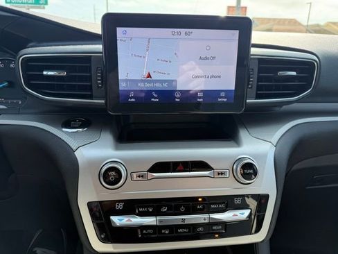 Used 2021 Ford Explorer XLT w/ Equipment Group 202A image 24