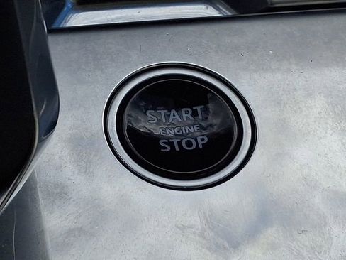 Used 2023 Land Rover Range Rover Long Wheelbase Autobiography image 26