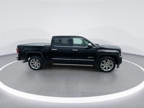 Used 2017 GMC Sierra 1500 Denali w/ Denali Ultimate Package image 9