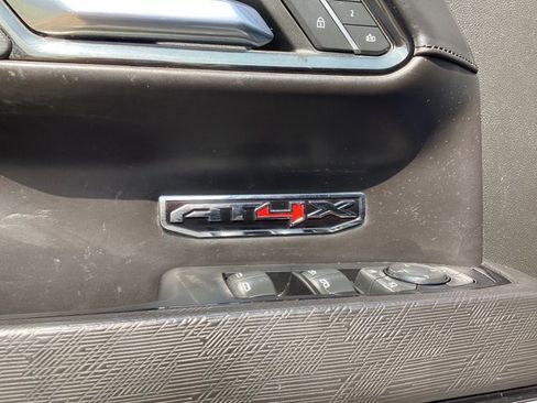Used 2022 GMC Sierra 1500 AT4X image 25