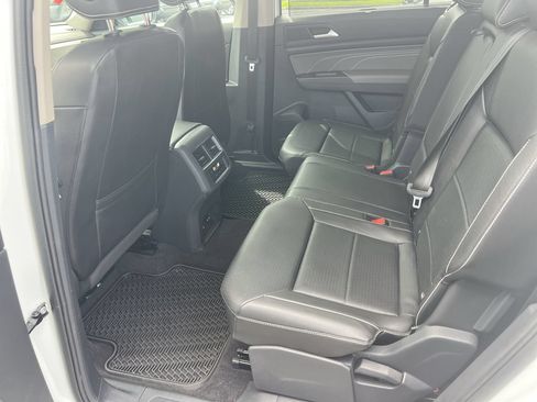 Used 2023 Volkswagen Atlas SE FWD image 32