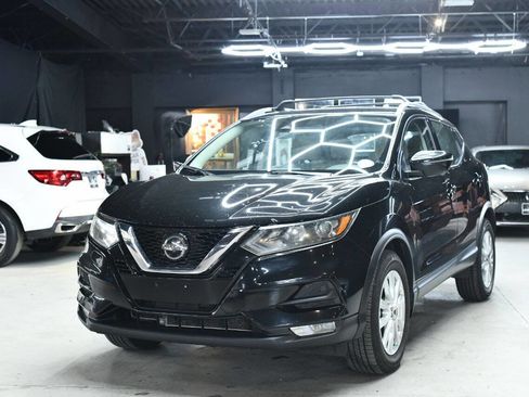 Used 2020 Nissan Rogue Sport SV w/ All-Weather Package image 6