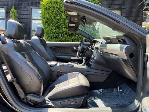 Used 2023 Ford Mustang Premium RWD image 33