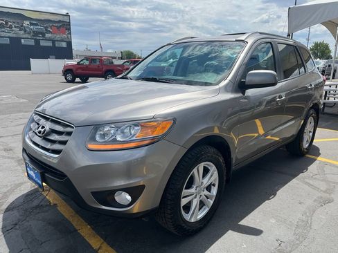 Used 2011 Hyundai Santa Fe SE FWD image 8
