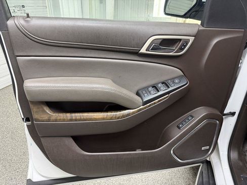 Used 2018 GMC Yukon XL Denali AWD/4WD image 27