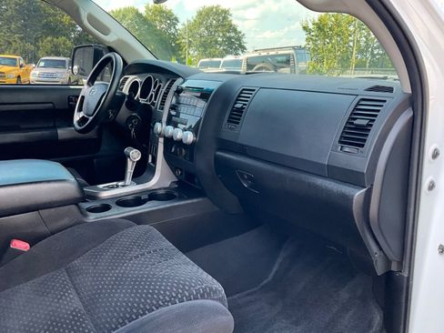 Used 2010 Toyota Tundra 4x4 Double Cab image 24