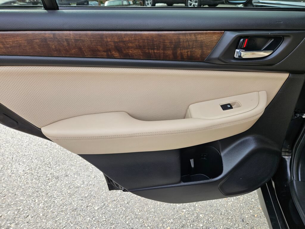 Used 2015 Subaru Outback 2.5i Limited AWD/4WD image 14