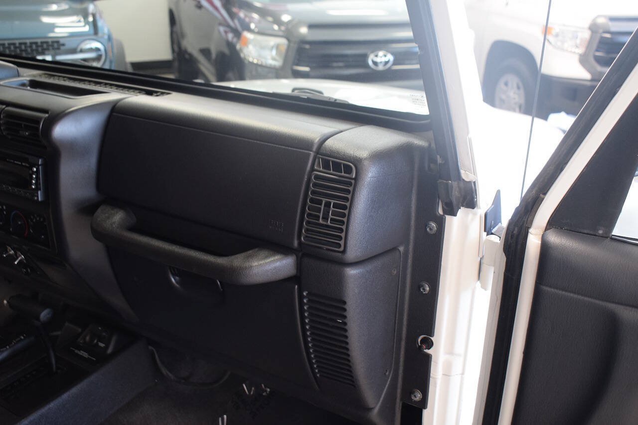Used 2000 Jeep Wrangler Sport AWD/4WD image 23