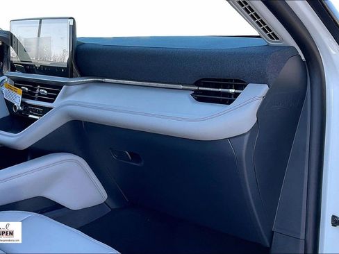 New 2026 Ford Explorer Active w/ Active Comfort Package image 27