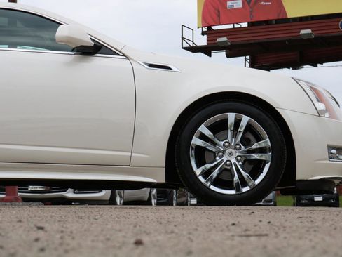 Used 2014 Cadillac CTS Performance w/ Performance Luxury Package AWD/4WD image 6
