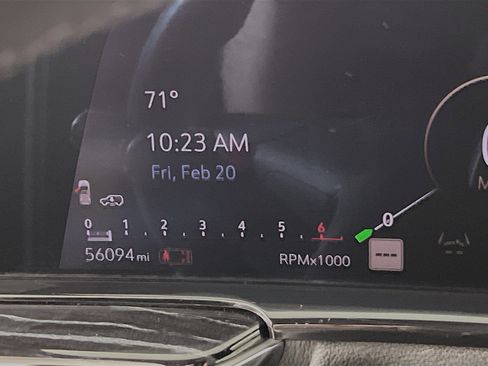 Used 2023 Cadillac Escalade ESV Sport w/ LPO, ONYX Package image 21