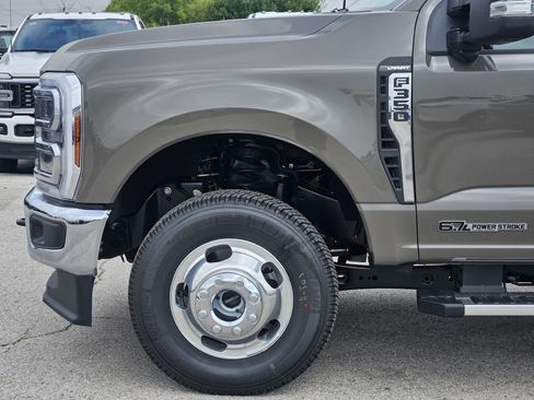 New 2026 Ford F350 Lariat AWD/4WD image 7