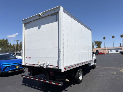 Used 2021 Chevrolet Express 3500 w/ Driver Convenience Package image 9