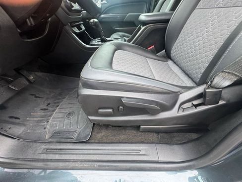 Used 2017 Chevrolet Colorado Z71 AWD/4WD image 15