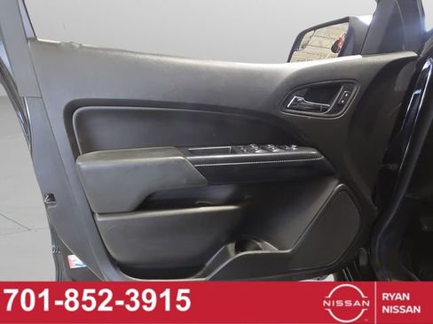 Used 2019 Chevrolet Colorado ZR2 w/ ZR2 Midnight Special Edition image 34