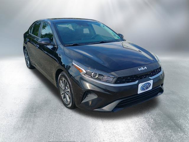 Used 2023 Kia Forte LXS w/ LXS Technology Package FWD image 8