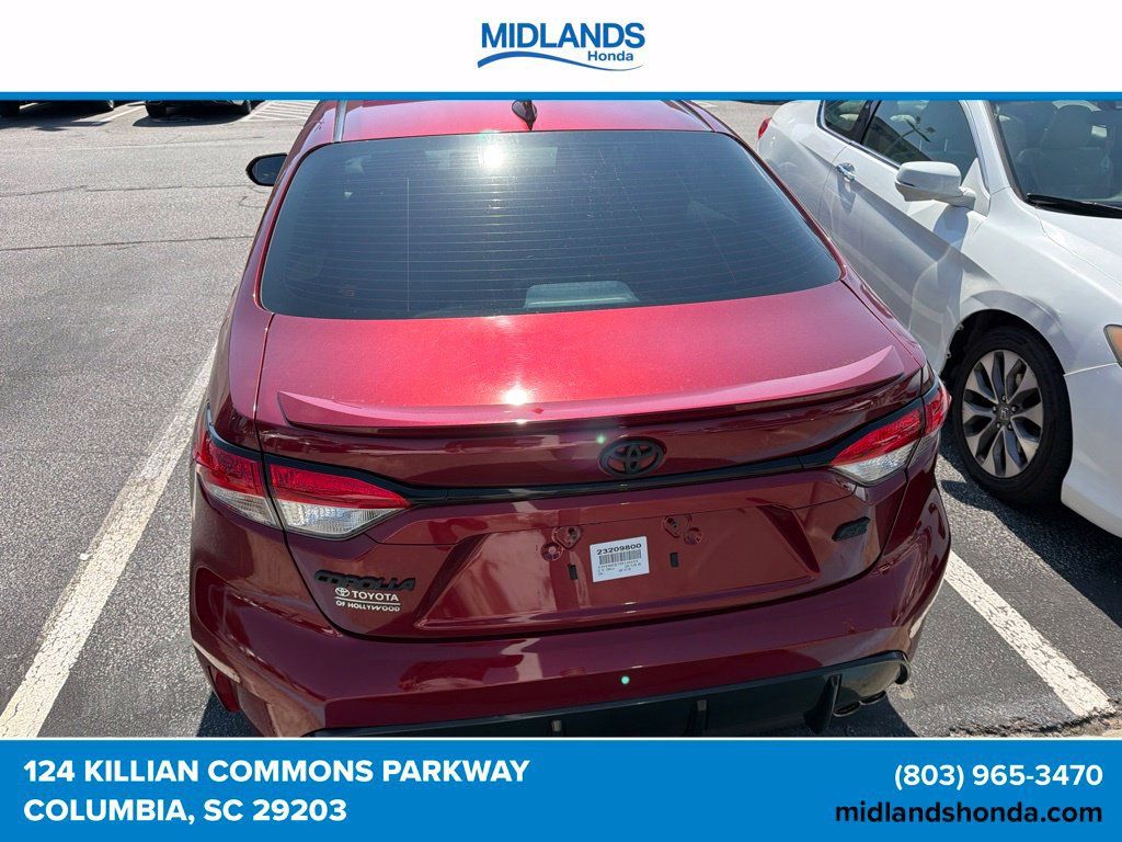 Used 2023 Toyota Corolla SE FWD image 3