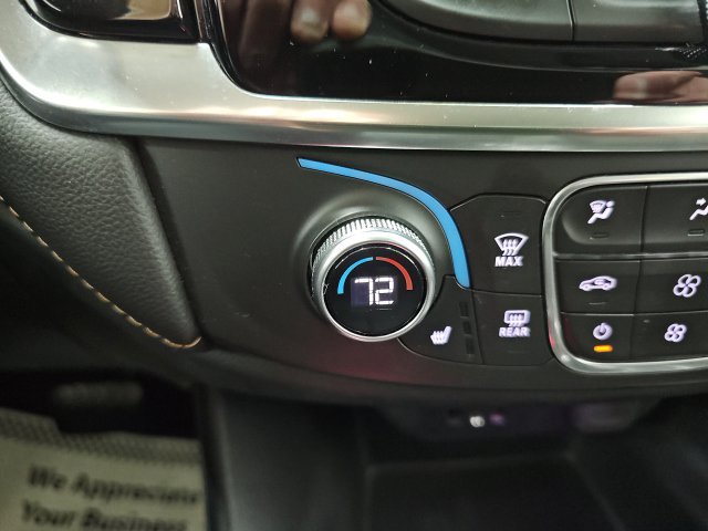 Used 2019 Chevrolet Traverse LT FWD image 11