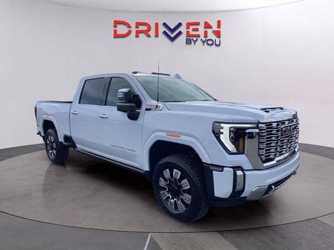 New 2026 GMC Sierra 2500 Denali w/ Denali Reserve Package image 8