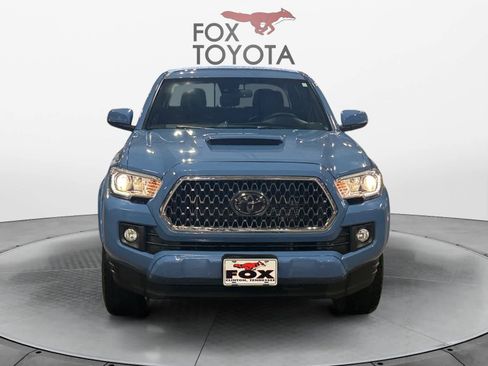 Used 2019 Toyota Tacoma TRD Sport image 10