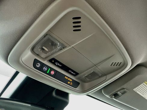 Used 2025 Chevrolet Malibu LT FWD image 33