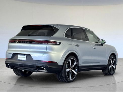 New 2026 Porsche Cayenne AWD/4WD image 8