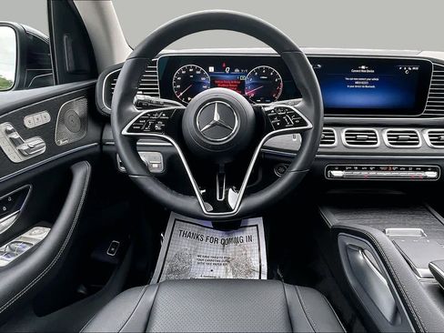 Used 2026 Mercedes-Benz GLS 450 4MATIC image 6