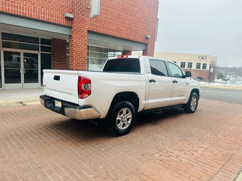 Used 2014 Toyota Tundra SR5 w/ SR5 Upgrade Package AWD/4WD image 6