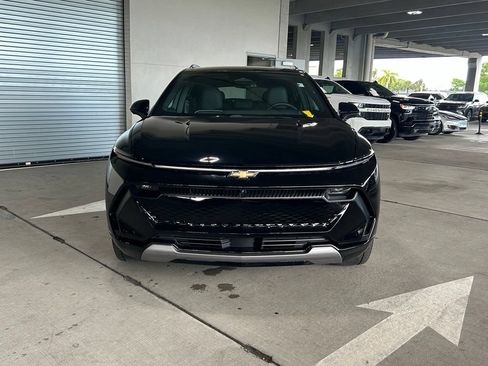 Used 2024 Chevrolet Equinox EV LT FWD image 8